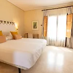 Hospederia Del Monasterio De Rueda 4*