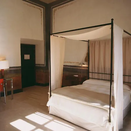 Hotel Hospederia Del Monasterio De Rueda 4*