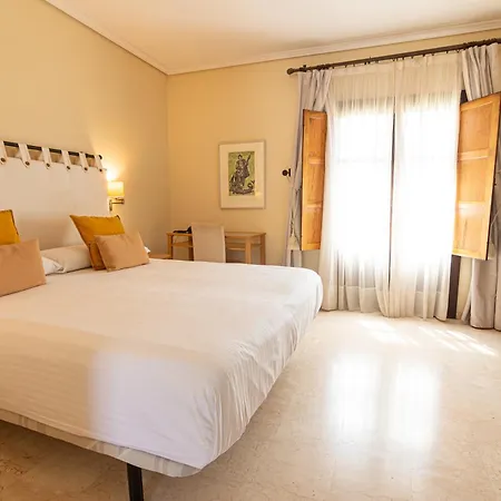 Hospederia Del Monasterio De Rueda 4*