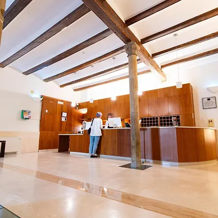 Hotell Hospederia Del Monasterio De Rueda 4*
