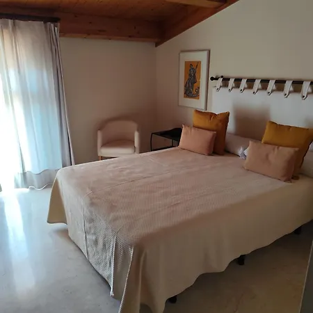 Hospederia Del Monasterio De Rueda 4*