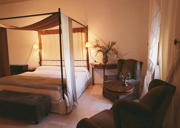 Hospederia Del Monasterio De Rueda 4*