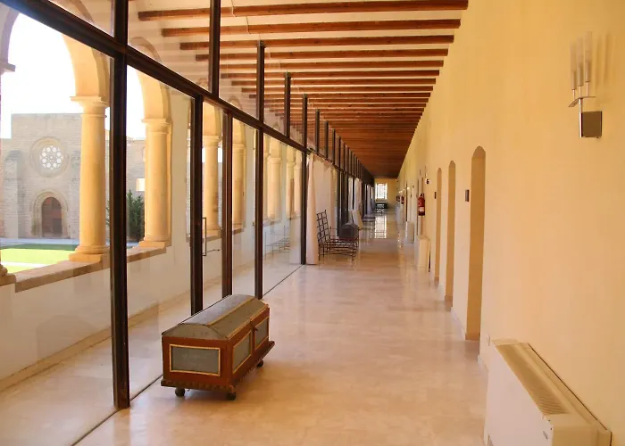 Hospederia Del Monasterio De Rueda