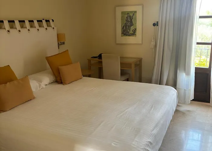 Hotell Hospederia Del Monasterio De Rueda 4*