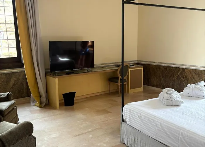 Hospederia Del Monasterio De Rueda Hotell Sástago