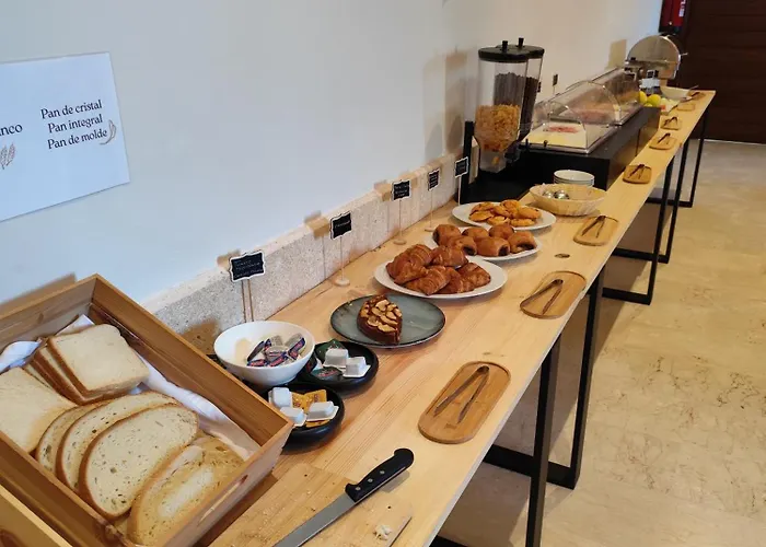 Hospederia Del Monasterio De Rueda